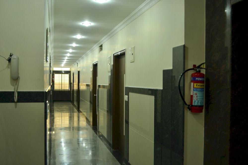 Metro Park Hotel Chennai Eksteriør billede